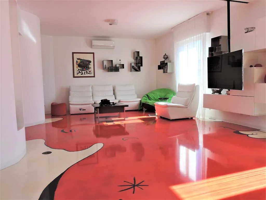 Apartamento Miro' Holiday Attic Bolonia